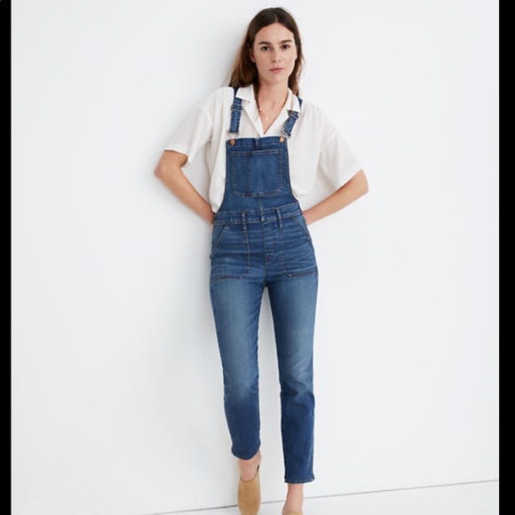 Madewell Denim - Madewell Stovepipe Overalls in Lortan Medium Wash